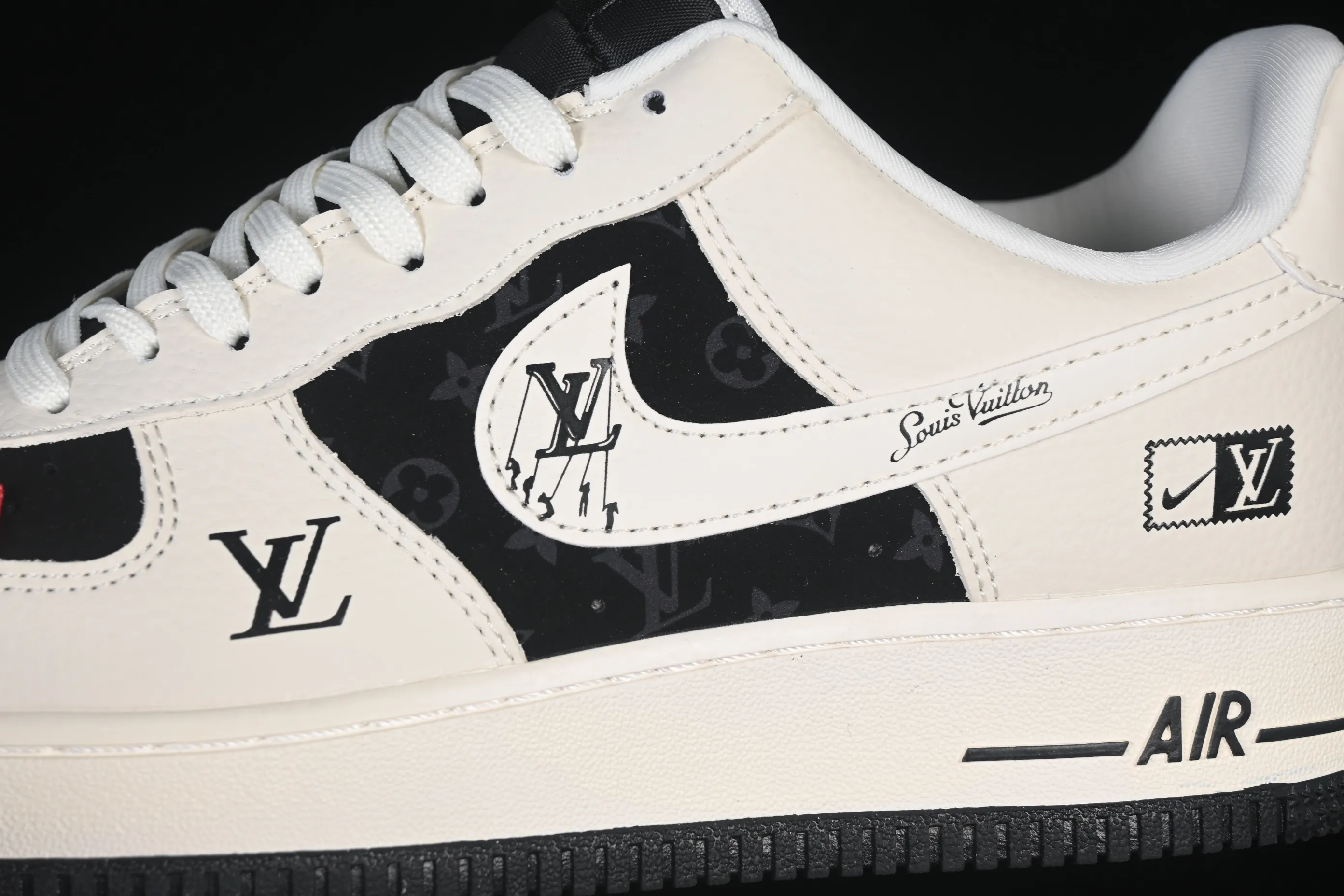All categories Nk Air Force 1 Air Force series Nk Air Force 1 Low Air Force low top Nike Air Force 1'07 Low Classic presbyopic black stitching Air Force 1 low top casual sneakers DF0188-137